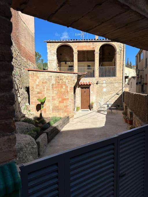 Habitacion Roca Foradada En Casa Cami De Les Aiguees Monistrol De Montserrat Exterior photo